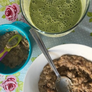 Smoothie and porridge